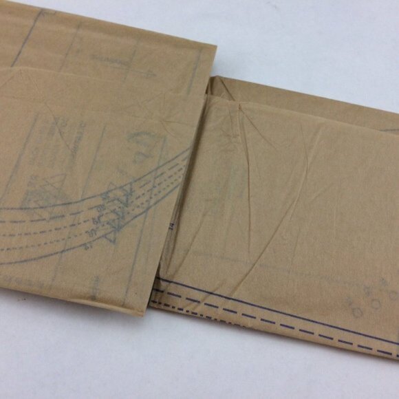 McCalls Pattern M8129 Misses Comic Book Villian Costumes Uncut 14 16 18 20 22 - Picture 9 of 9